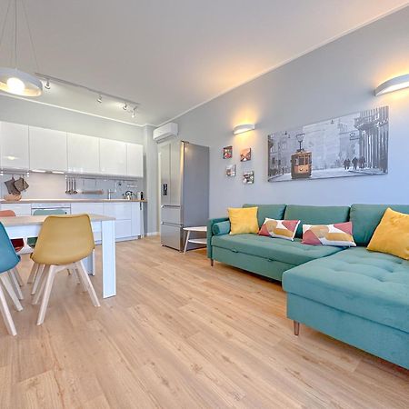 Torre 24 - Luxury Naviglio Suite Милан Экстерьер фото
