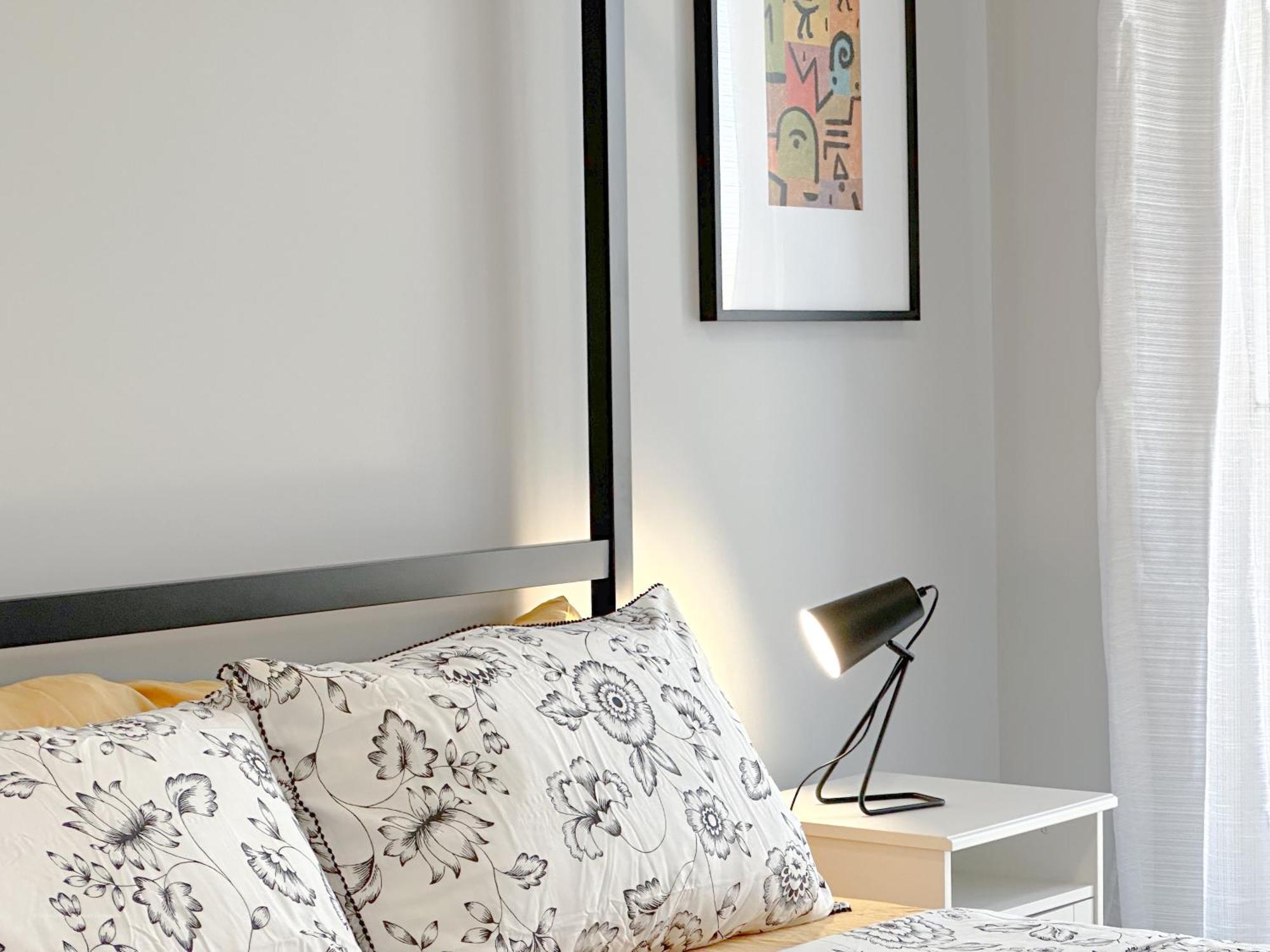 Torre 24 - Luxury Naviglio Suite Милан Экстерьер фото