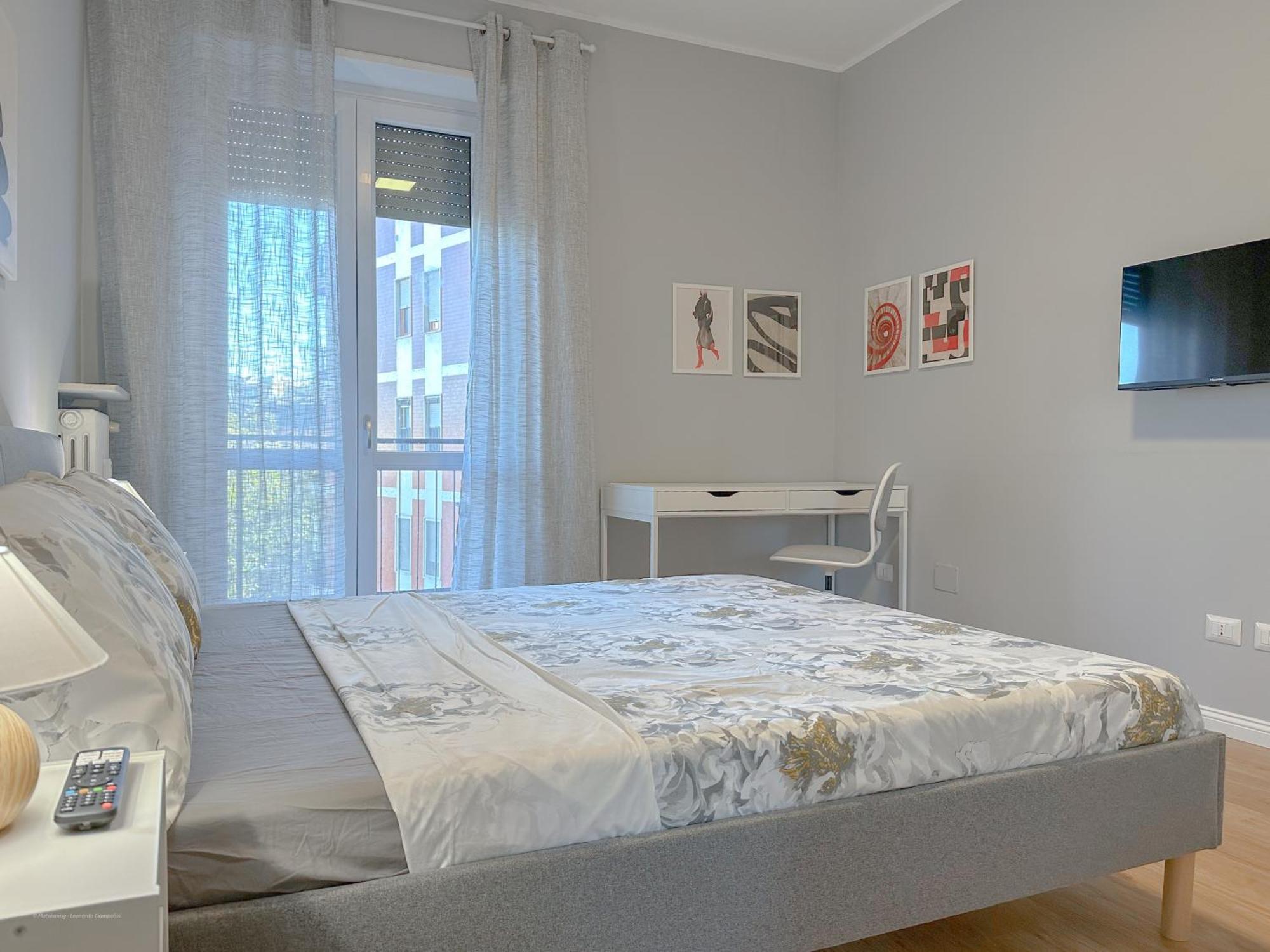 Torre 24 - Luxury Naviglio Suite Милан Экстерьер фото