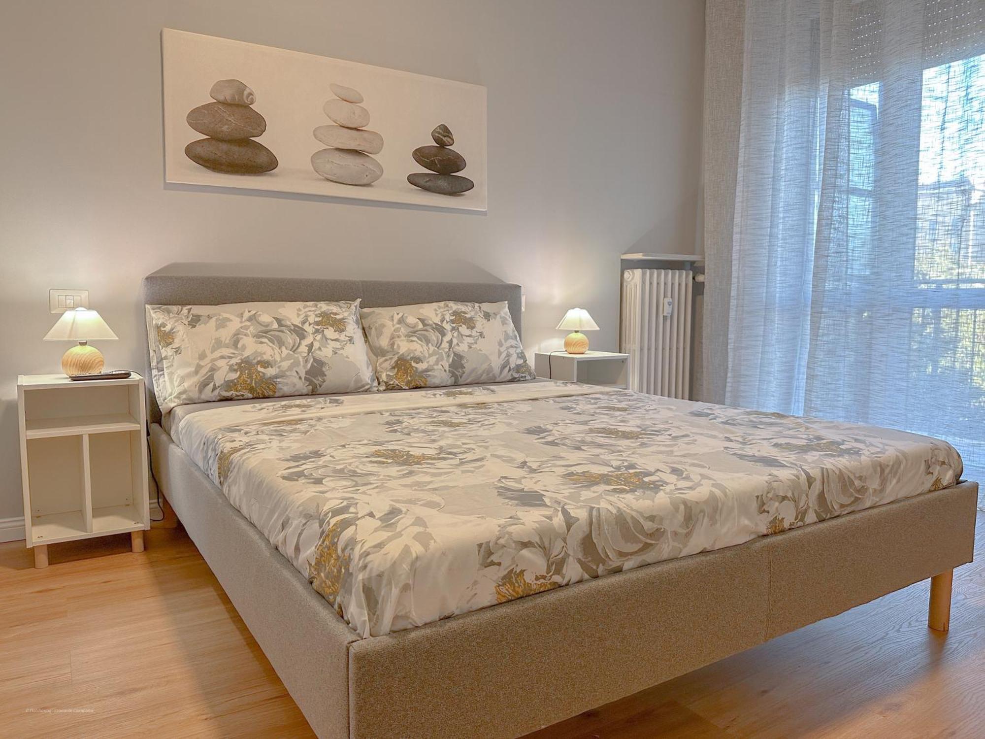 Torre 24 - Luxury Naviglio Suite Милан Экстерьер фото