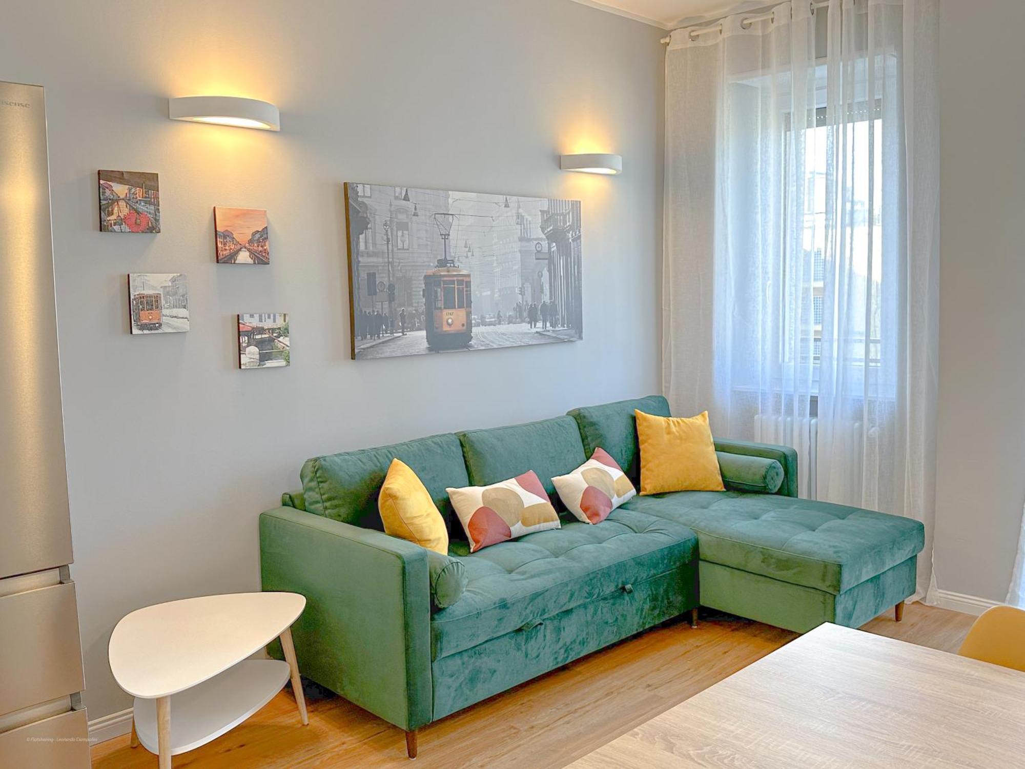 Torre 24 - Luxury Naviglio Suite Милан Экстерьер фото